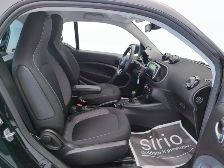 10 - smart fortwo Fortwo eq Passion 4,6kW