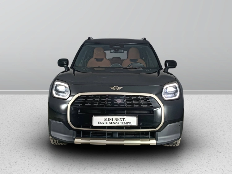 2 - MINI Countryman Mini Countryman 2.0 48V D Favoured auto