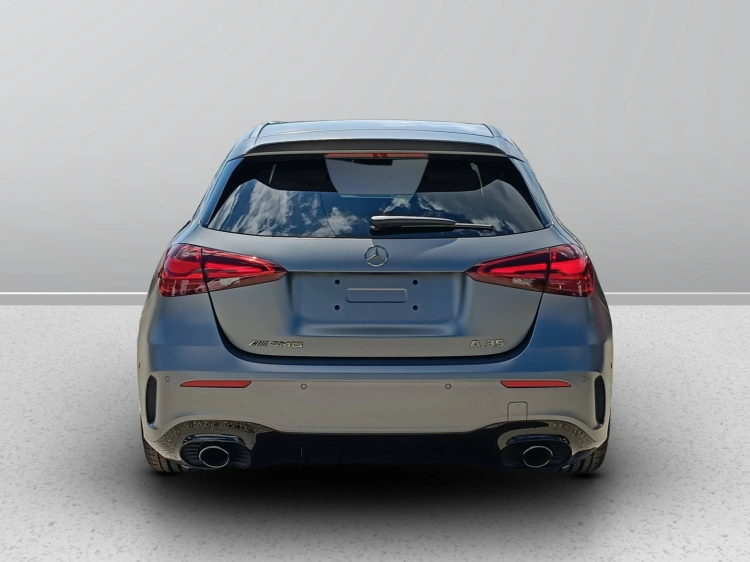 4 - Mercedes AMG Classe A Mercedes-AMG A 35 4MATIC