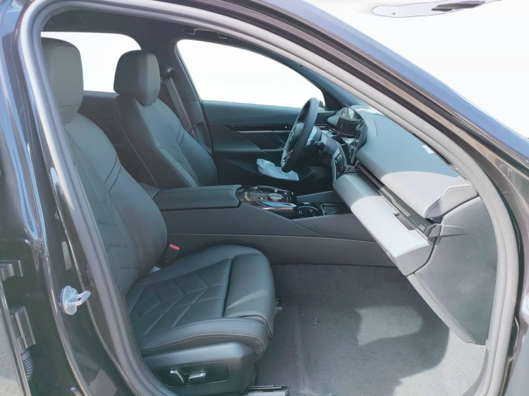 9 - BMW Serie 5 BMW 520d Touring