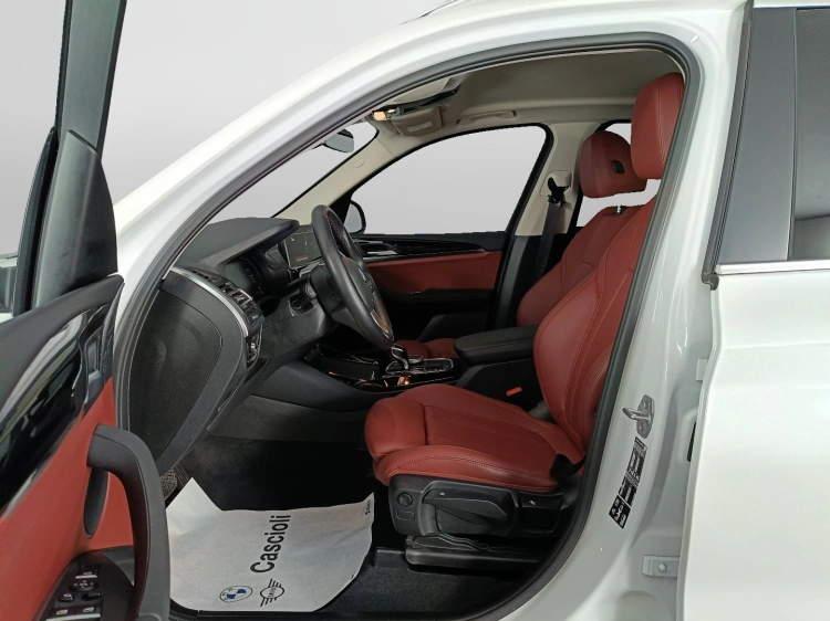 8 - BMW X3 X3 xdrive20d mhev 48V auto