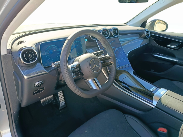 7 - Mercedes-Benz GLC 300 de 4MATIC