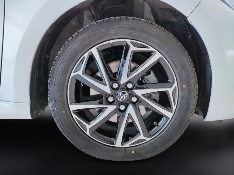 10 - Toyota Yaris Yaris 1.5h Style