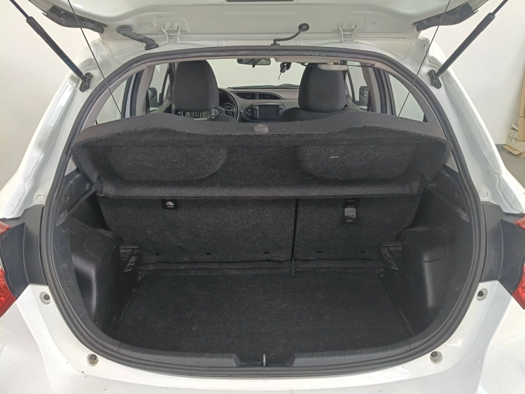 18 - Toyota Yaris Yaris 5p 1.5h Active