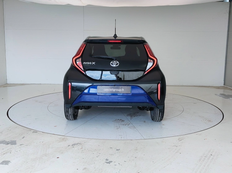 6 - Toyota Aygo X Aygo X 1.0 Trend 72cv