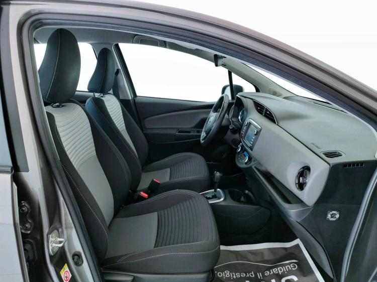 9 - Toyota Yaris Yaris 5p 1.5h Active my18