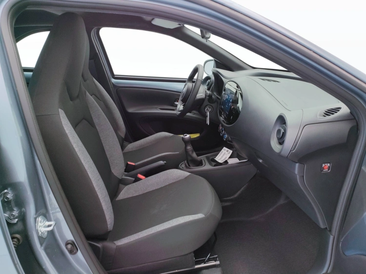 12 - Toyota Aygo X AYGO X 10B MT ACTIVE MY24