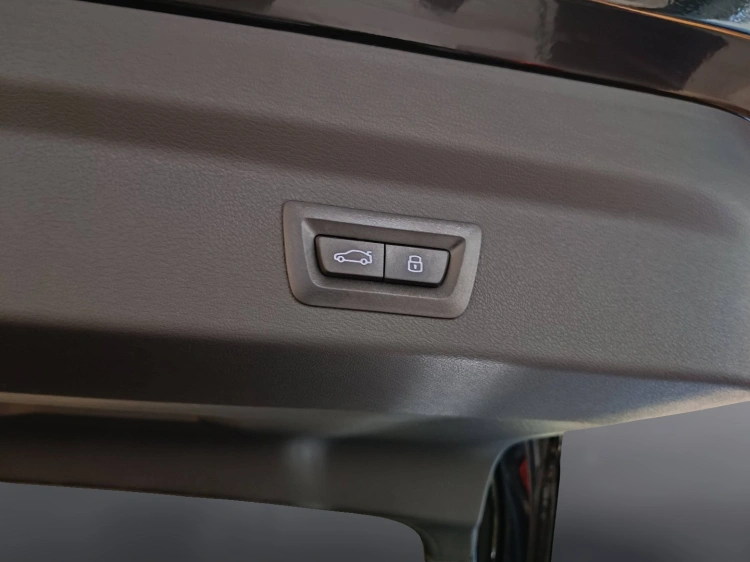 12 - BMW X2 M BMW X2 M35i xDrive