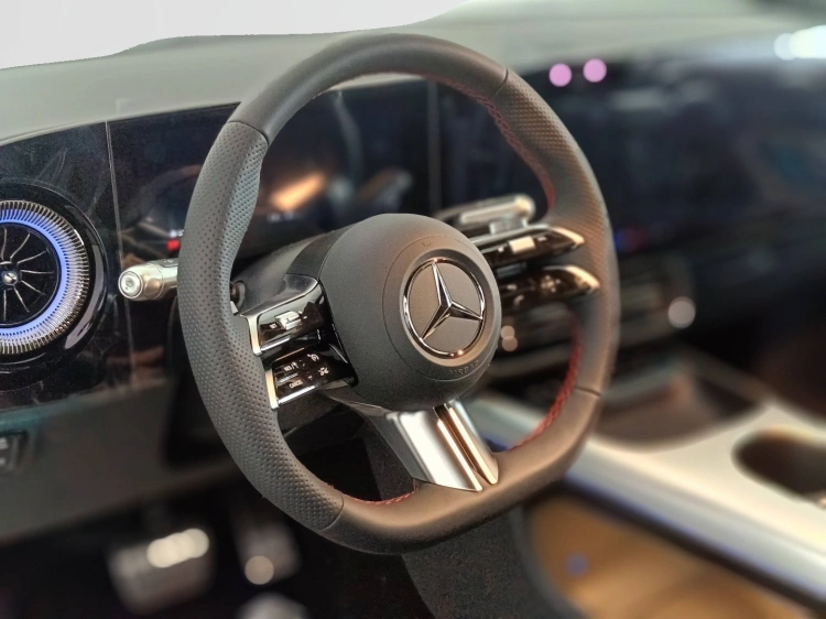 13 - Mercedes-Benz CLA 200