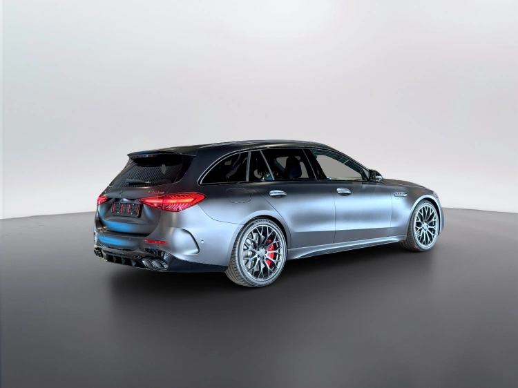 8 - Mercedes AMG Classe C Mercedes-AMG C 63 S E Performance 4Matic+ Station Wagon