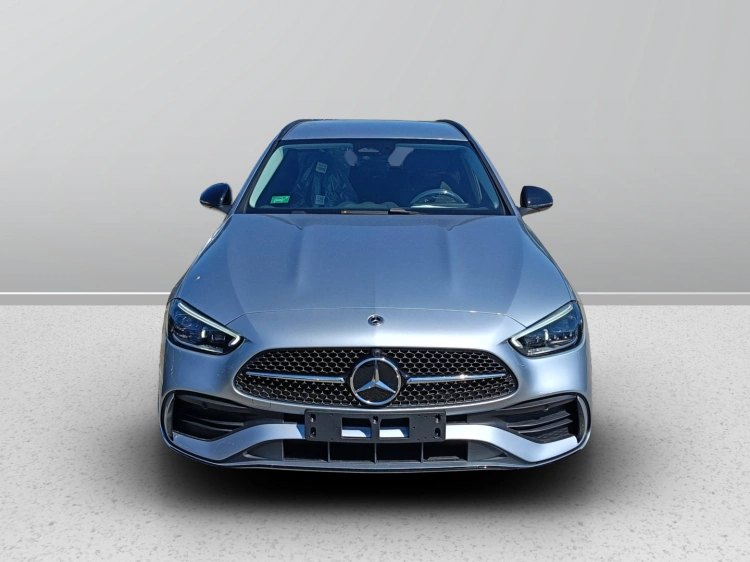 2 - Mercedes-Benz Classe C 300 de 4MATIC con tecnologia ibrida EQ Station Wagon Travel Edition
