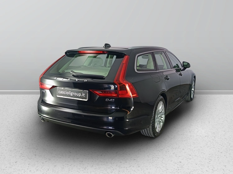 4 - Volvo V90 V90 2.0 D4 Momentum Business Pro awd geartronic