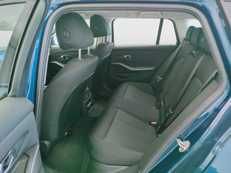 14 - BMW Serie 3 320d Touring mhev 48V xdrive auto