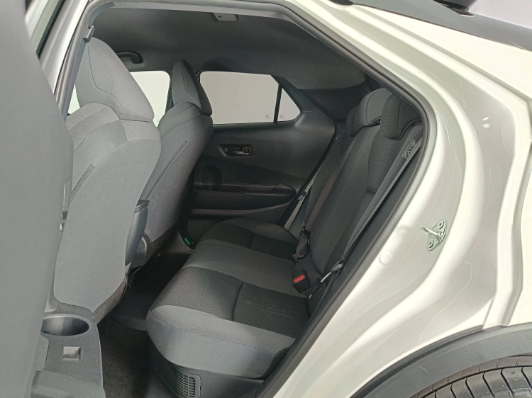 9 - Toyota C-HR C-HR 2.0 phev Trend eco fwd e-cvt