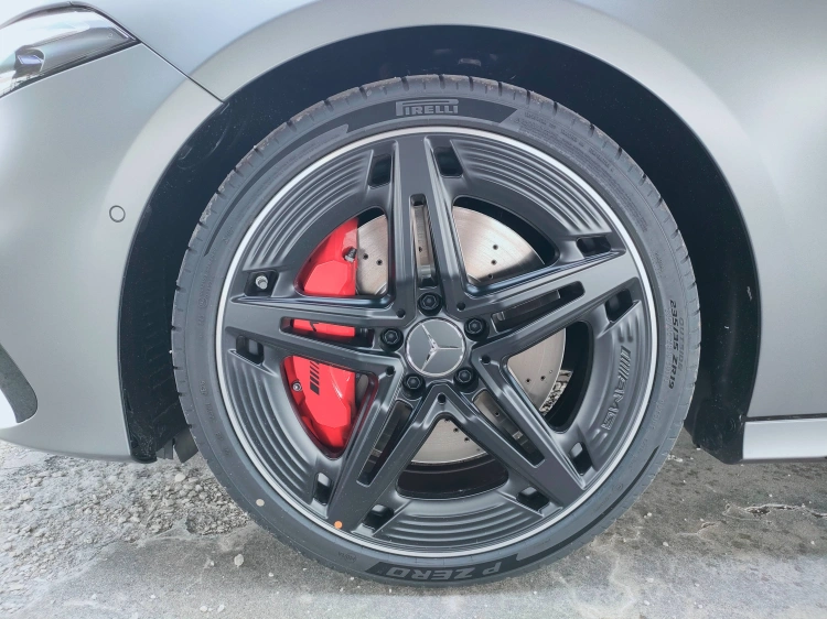 7 - Mercedes AMG Classe A Mercedes-AMG A 35 4MATIC