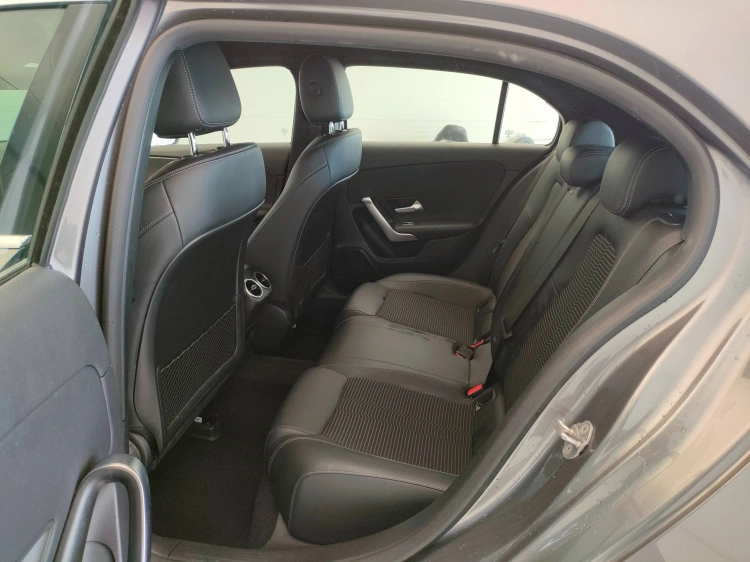 10 - Mercedes-Benz Classe A 180 d Sport auto