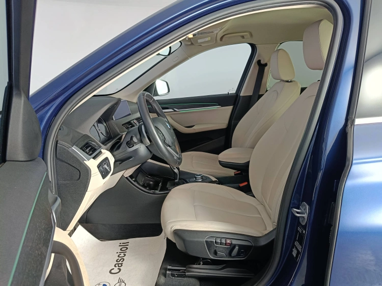 8 - BMW X1 X1 sdrive18d xLine Plus auto