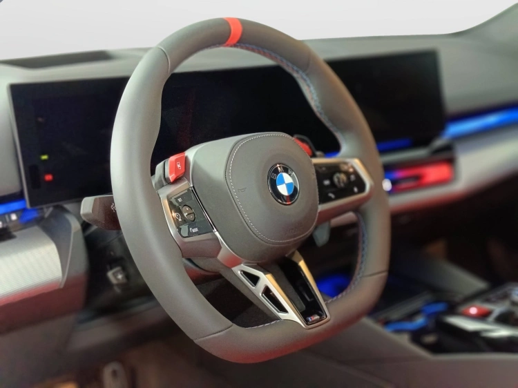 13 - BMW M M5 M5 Touring