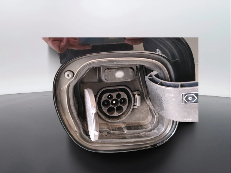 9 - smart fortwo Fortwo eq Pure 4,6kW