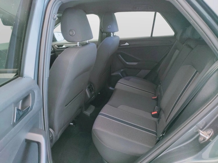 12 - Volkswagen T T-Roc 2.0 tdi Style 115cv