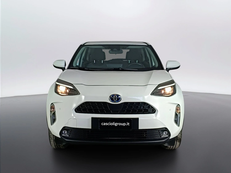 2 - Toyota Yaris Cross Yaris Cross 1.5h Business fwd 116cv e-cvt