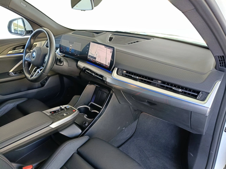 10 - BMW X2 iX2 xDrive30