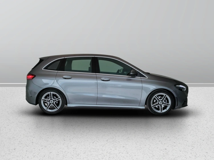 7 - Mercedes-Benz Classe B 180 d AMG Line Premium Plus auto