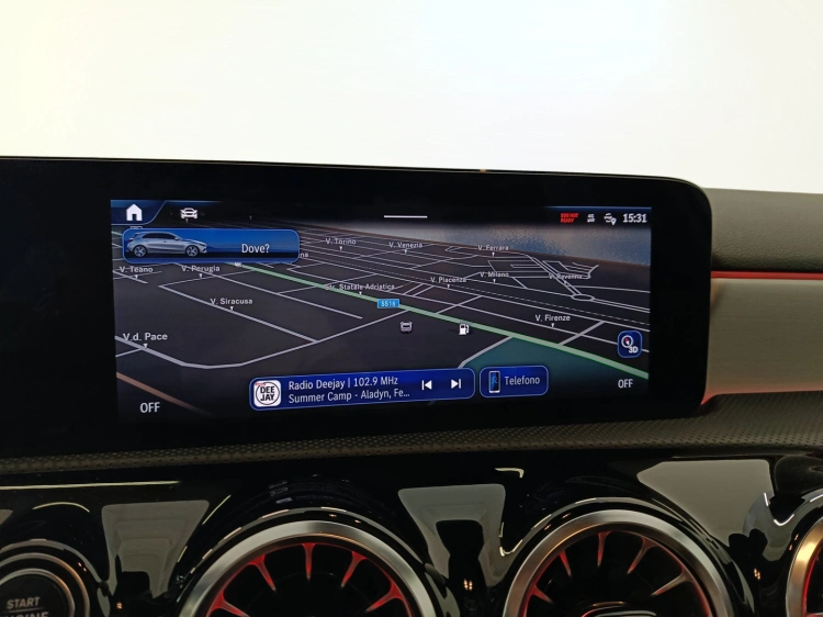 13 - Mercedes-Benz Classe A 180 d AMG Line Advanced Plus auto