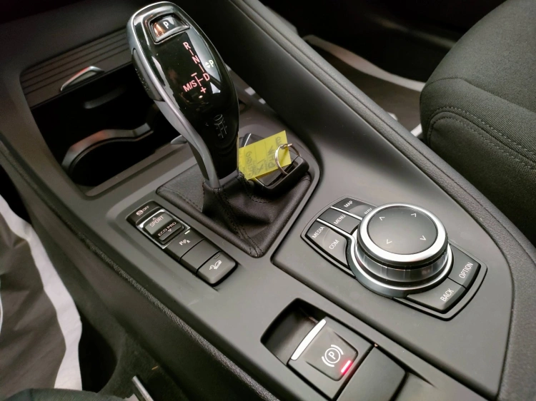 13 - BMW X1 X1 xdrive18d Advantage auto