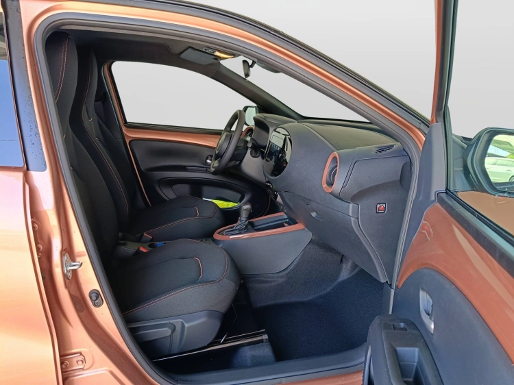 11 - Toyota Aygo X AYGO X HEV  ICON MC26