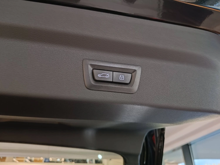 12 - BMW X2 M BMW X2 M35i xDrive