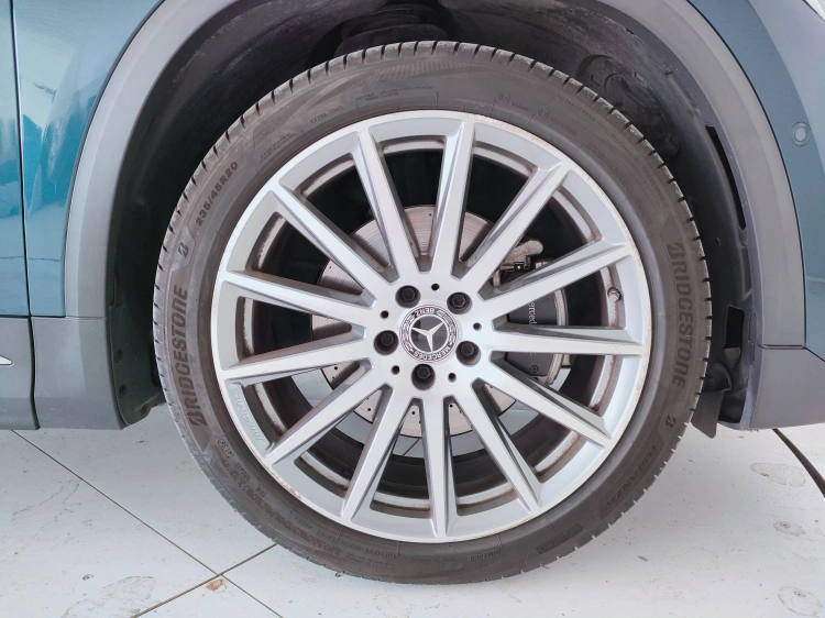 10 - Mercedes-Benz GLA 200 d Premium auto