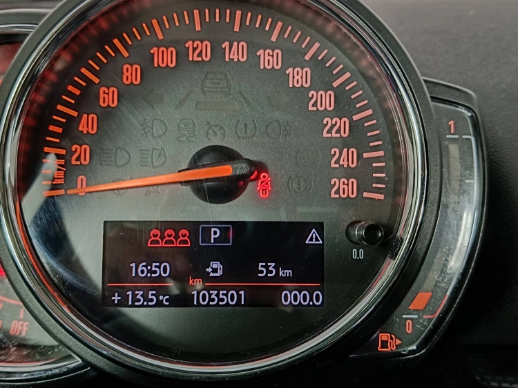 12 - MINI Cooper Mini Clubman 2.0 Cooper D Hype auto my18