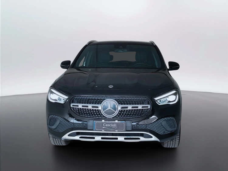 2 - Mercedes-Benz GLA 200 d Sport Plus 4matic auto