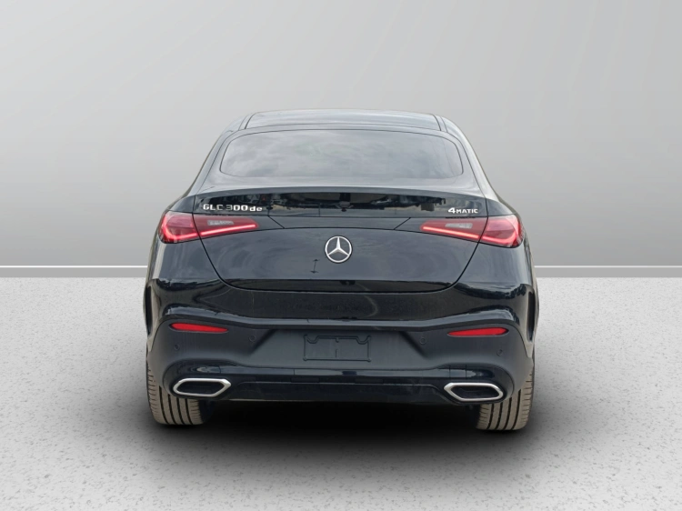 4 - Mercedes-Benz GLC 300 de 4Matic Plug-in Hybrid Coupe