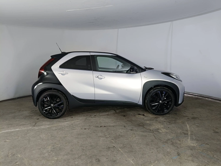3 - Toyota Aygo X AYGO X 10B MT JBL SE MY24