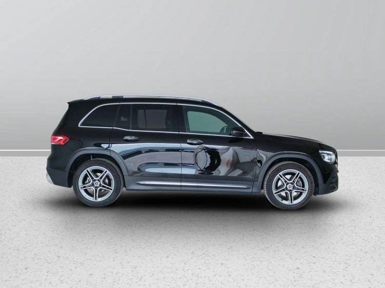 7 - Mercedes-Benz GLB 200 d Premium 4matic auto