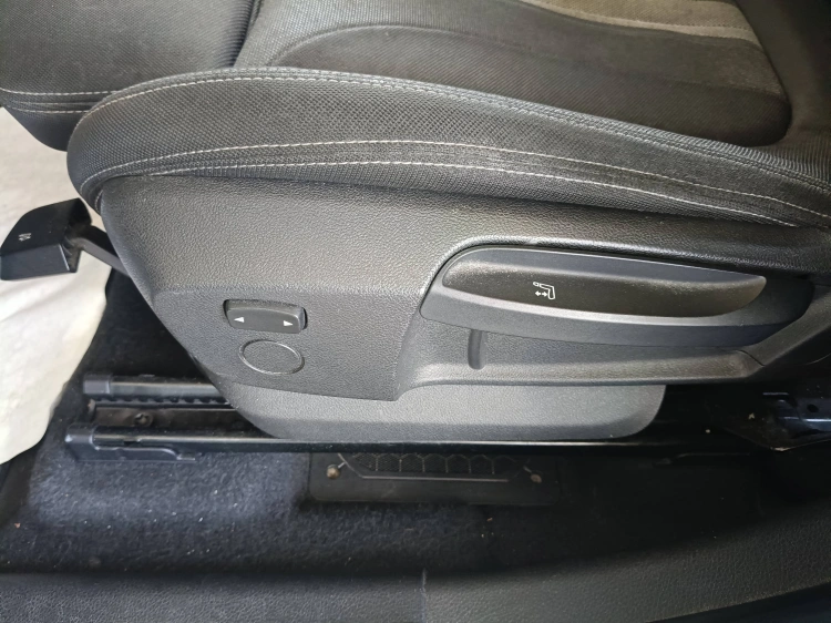 19 - BMW Serie 2 218d Active Tourer Sport auto