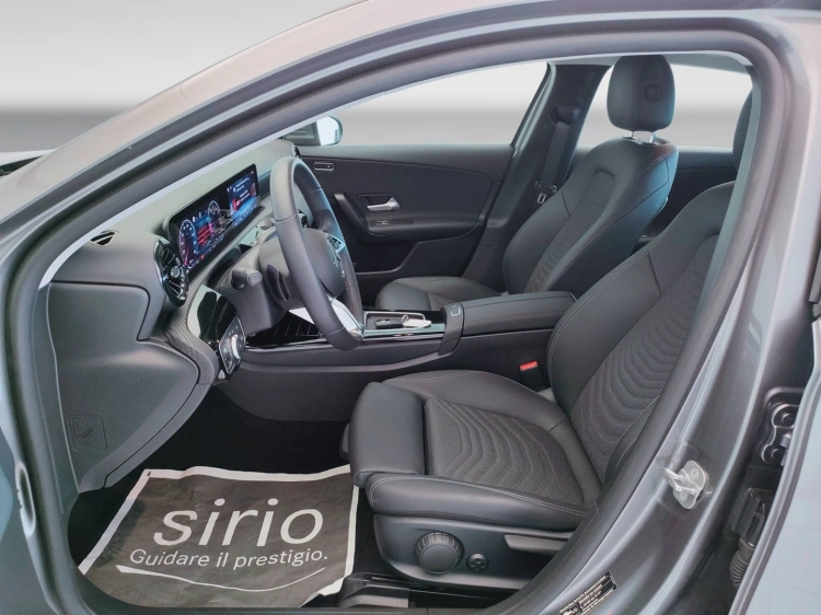 18 - Mercedes-Benz Classe A 180 Advanced auto