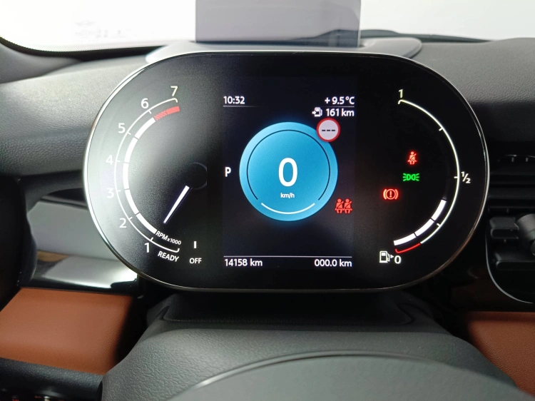 12 - MINI Cooper Mini Cabrio 1.5 Cooper Yours auto