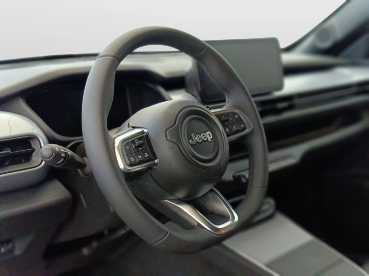 18 - Jeep Avenger Avenger 1.2 turbo e-hybrid mhev The North Face 4xe 145cv edc