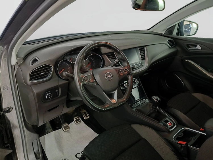7 - Opel Grandland X 