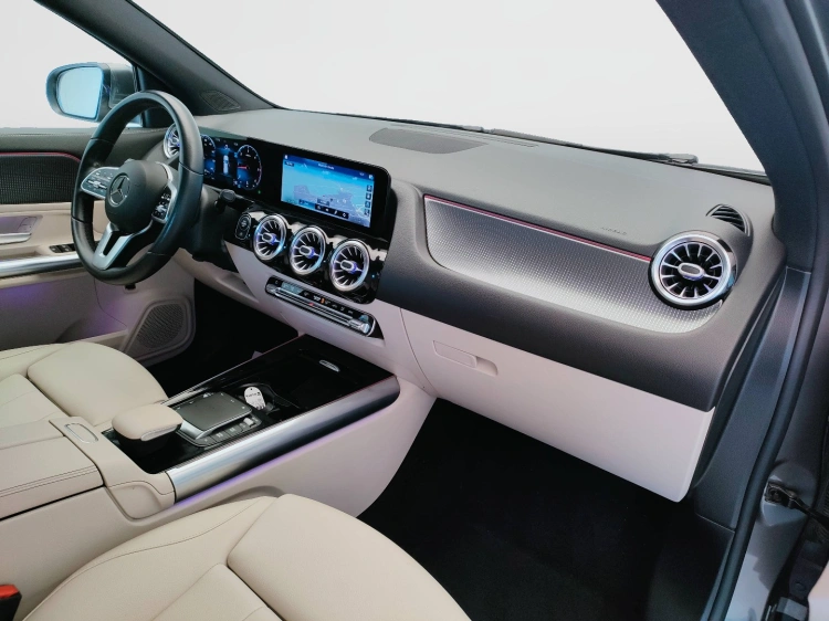 15 - Mercedes-Benz GLA 220 d Sport Plus 4matic auto