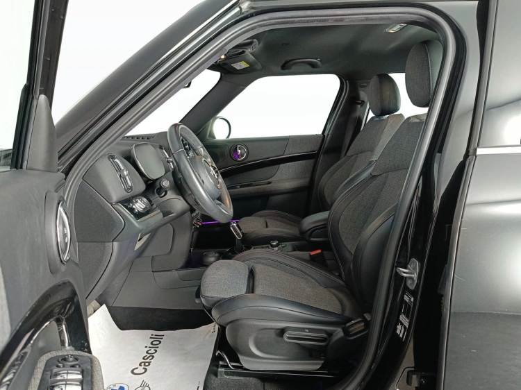 8 - MINI Countryman Mini Countryman 1.5 Cooper Classic auto