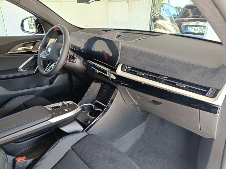 10 - BMW X2 M BMW X2 M35i xDrive