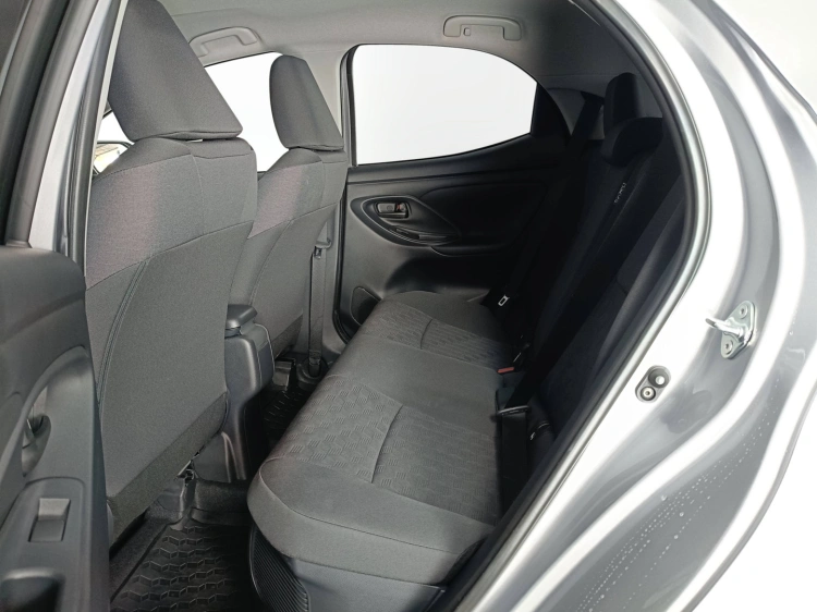 9 - Toyota Yaris Yaris 1.5h Trend