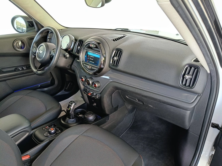 10 - MINI Countryman Mini Countryman 2.0 Cooper D Boost auto my18