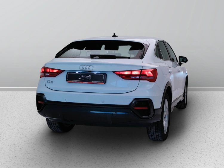 6 - Audi Q3 Q3 Sportback 35 1.5 tfsi