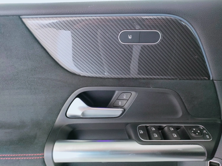 19 - Mercedes-Benz Classe B 180 d AMG Line Advanced Plus auto