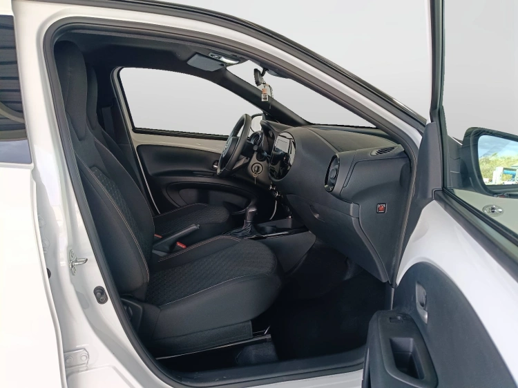 11 - Toyota Aygo X TOYOTA Aygo X 1.0 VVT-i 72 CV 5 porte Trend